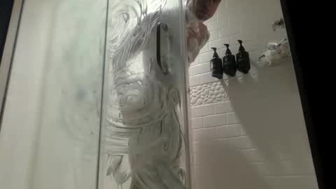 Snapshot of staloney21 chatting on January 15, 2026, 9:58 am staloney online show from January 15, 2026, 9:58 am