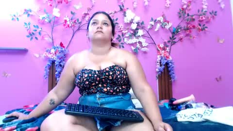 Snapshot of starfishanal21 chatting on April 27, 2026, 8:40 pm alejandra online show from April 27, 2026, 8:40 pm