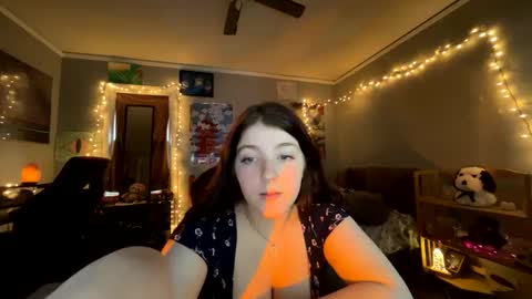 Snapshot of starlight09102 chatting on December 2, 2024, 5:48 pm Starlight online show from December 2, 2024, 5:48 pm