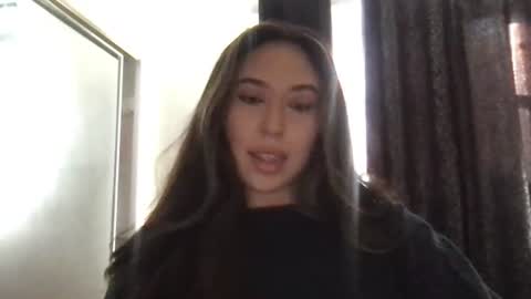 starlitdreams777 online show from June 30, 2026, 12:33 am
