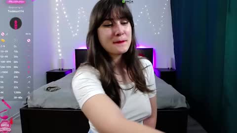 Mino . online show from March 12, 2025, 11:44 pm