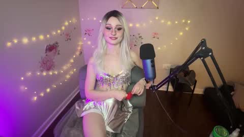 Snapshot of starr1123 chatting on September 20, 2025, 3:18 am Starr online show from September 20, 2025, 3:18 am