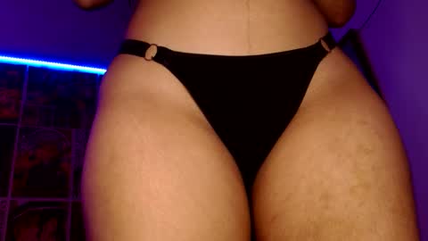 Snapshot of stars4spider_ chatting on October 27, 2025, 5:33 am online show from October 27, 2025, 5:33 am