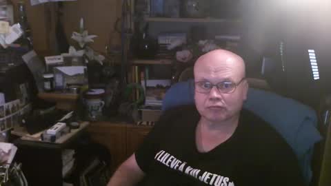 Snapshot of starterxyman chatting on December 16, 2024, 11:55 am starterxyman online show from December 16, 2024, 11:55 am