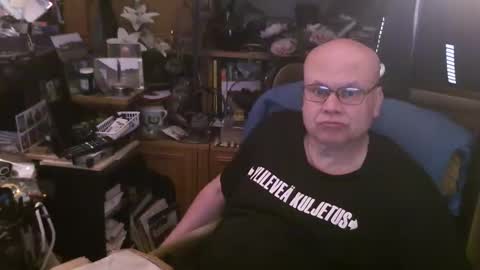Snapshot of starterxyman chatting on May 11, 2026, 2:45 pm starterxyman online show from May 11, 2026, 2:45 pm