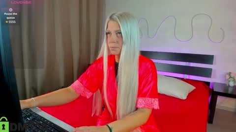 Stasy online show from November 17, 2025, 1:33 am