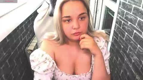 Snapshot of stasya_sunshine chatting on June 25, 2026, 2:44 am stasya_sunshine online show from June 25, 2026, 2:44 am