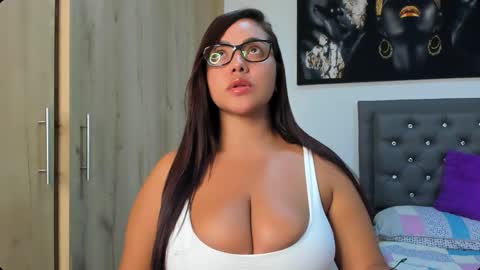 Snapshot of staywithme_x chatting on September 20, 2025, 3:18 am Melany online show from September 20, 2025, 3:18 am