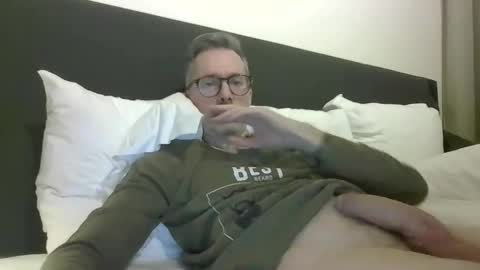 Snapshot of steel80 chatting on January 15, 2026, 2:27 am steel80 online show from January 15, 2026, 2:27 am