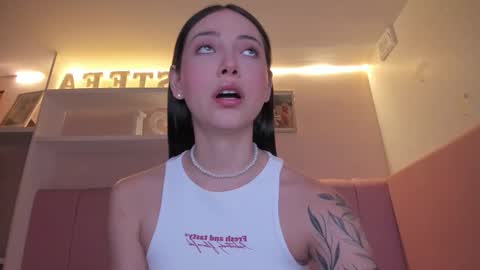 Stefa Gomez  online show from February 11, 2026, 11:37 am