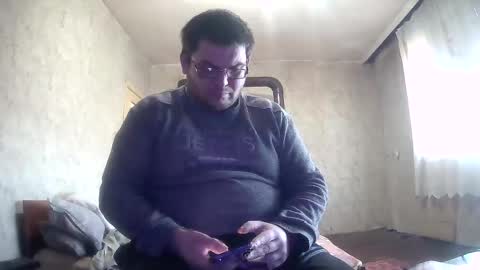 Snapshot of stefan90pt chatting on January 4, 2025, 7:45 am Stefan online show from January 4, 2025, 7:45 am