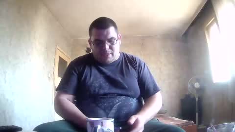 Snapshot of stefan90pt chatting on September 9, 2025, 9:42 am Stefan online show from September 9, 2025, 9:42 am