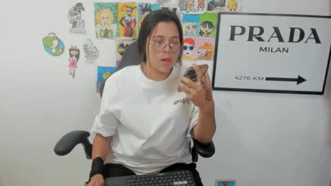 julieth-cancer online show from January 23, 2025, 10:01 pm