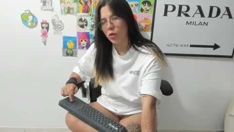 julieth-cancer online show from January 24, 2025, 1:13 am