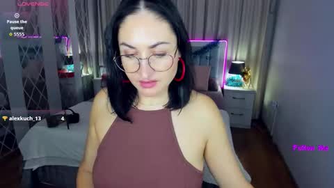 StefanaWinter online show from January 13, 2026, 5:13 am