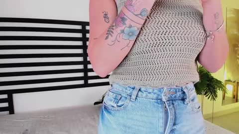 Snapshot of stefannny_ chatting on December 13, 2024, 4:05 pm Stefanny online show from December 13, 2024, 4:05 pm