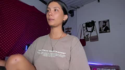 Im MiaIts my first day here  online show from January 7, 2025, 5:12 am