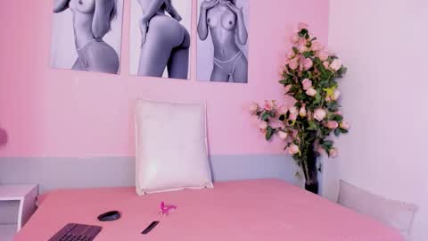 Stefany online show from September 26, 2025, 11:36 am