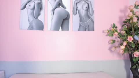 Stefany online show from April 3, 2026, 1:09 pm