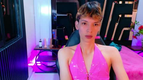 stefany piink online show from March 29, 2026, 1:22 pm