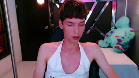 stefany piink online show from April 22, 2026, 8:54 pm