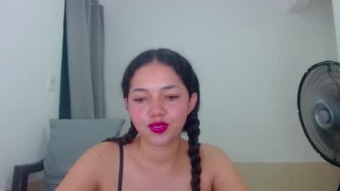stefany online show from September 25, 2025, 3:43 am