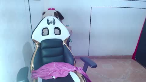 StefiAlizon online show from October 21, 2025, 3:18 am