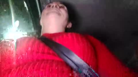 StefiAlizon online show from November 17, 2025, 11:43 pm