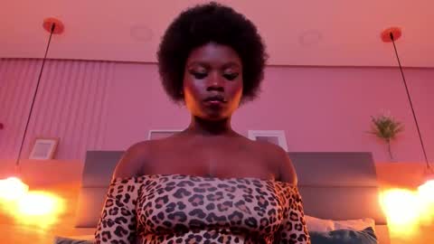 STELA online show from November 3, 2025, 3:08 am