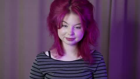 Stella online show from October 18, 2025, 1:30 am