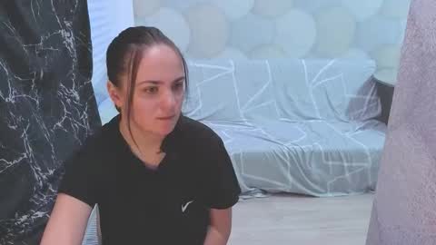 stella820422 online show from January 11, 2026, 2:27 am