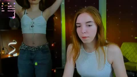Snapshot of stella_flower chatting on April 18, 2026, 6:56 pm stella_flower online show from April 18, 2026, 6:56 pm