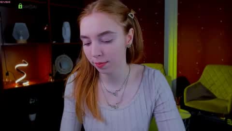 Snapshot of stella_flower chatting on April 21, 2026, 5:03 am stella_flower online show from April 21, 2026, 5:03 am