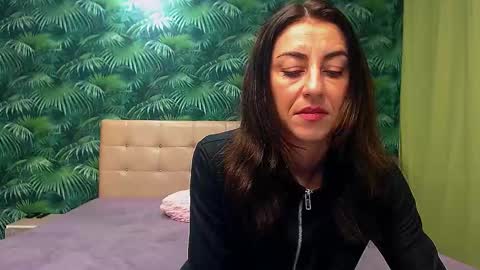 Snapshot of stella_john chatting on December 27, 2024, 4:58 am Stella John online show from December 27, 2024, 4:58 am