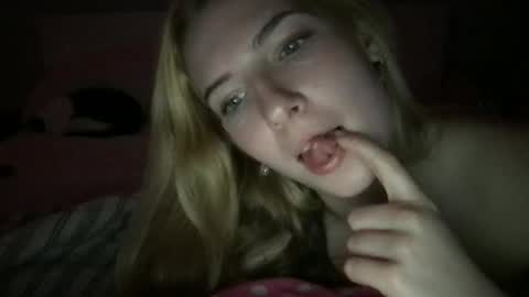 Snapshot of stelladams chatting on December 18, 2024, 9:47 am stelladams online show from December 18, 2024, 9:47 am