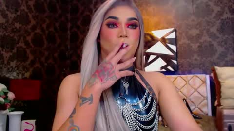 CALL ME STELLA online show from January 17, 2025, 9:49 am