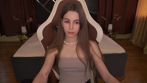 stellahoneywell online show from April 3, 2026, 1:09 pm