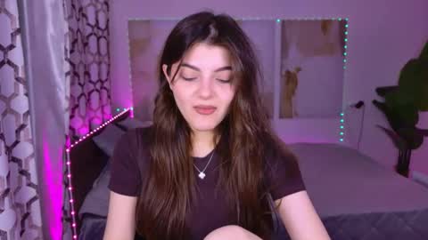 StellaRainbow online show from April 13, 2026, 4:07 am