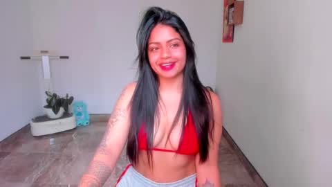 sara  instagram sariishalove online show from November 14, 2025, 1:32 pm