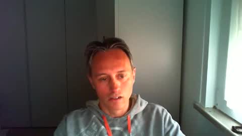 sten015 online show from May 11, 2026, 4:04 pm