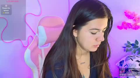 Emma online show from May 19, 2026, 3:02 am