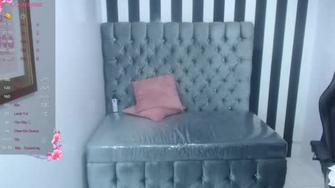 Stephania online show from January 11, 2025, 6:56 am