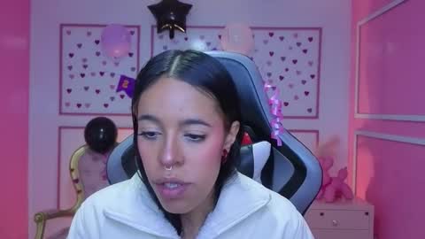 Stephania online show from October 16, 2025, 11:55 am