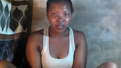 stephanie172 online show from December 22, 2025, 2:25 pm