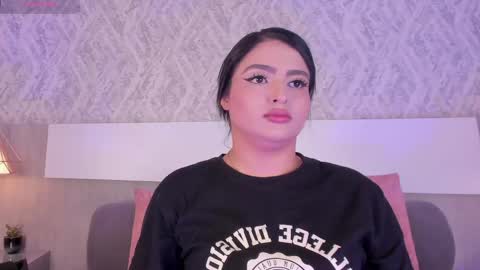 stephany_harlot online show from May 24, 2026, 11:43 pm
