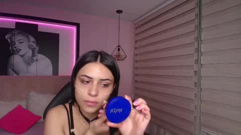 stephany_rodriguez_ online show from March 3, 2025, 1:09 pm