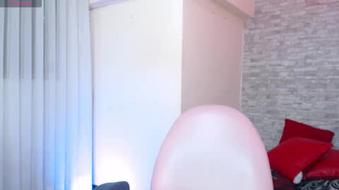 stephany_rodriguez_ online show from November 9, 2025, 1:20 pm