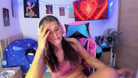 Stephany  independient model  online show from January 15, 2025, 5:08 am