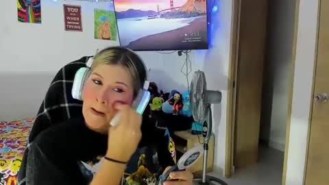 Stephany  independient model  online show from January 29, 2025, 2:51 am