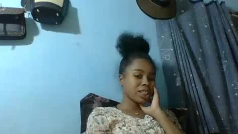 Snapshot of stephaolysca chatting on April 14, 2026, 1:06 pm stephaolysca online show from April 14, 2026, 1:06 pm